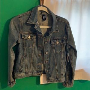 Gap denim jacket NWT